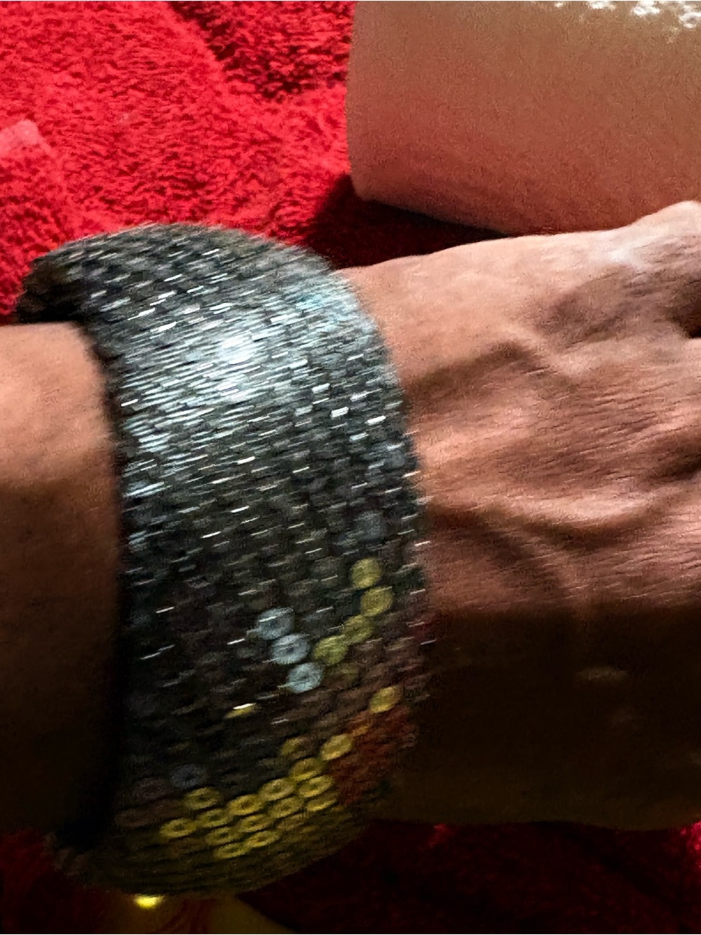 Gray sequence bangle